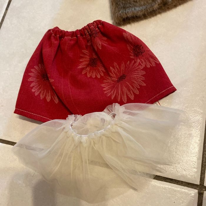 Manteau fourrure Corolle et 2 petites jupes - photo numéro 4