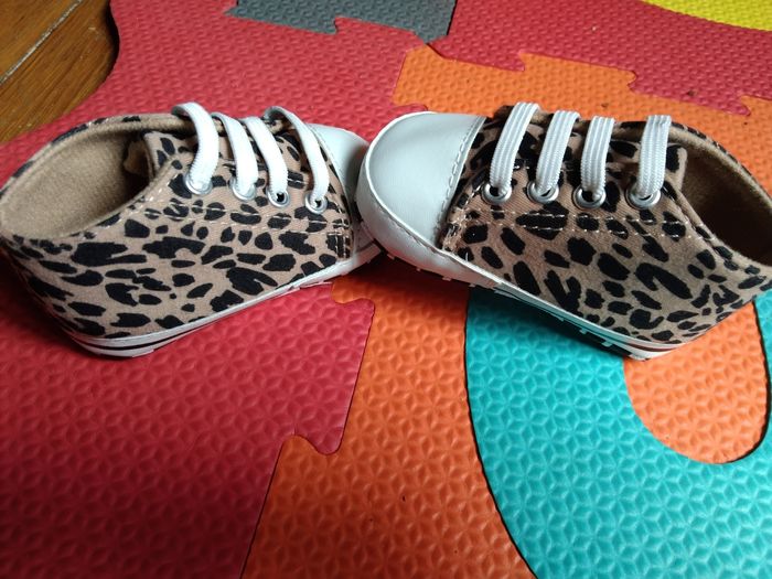 Chaussures bébé 18/19 neuve - photo numéro 3