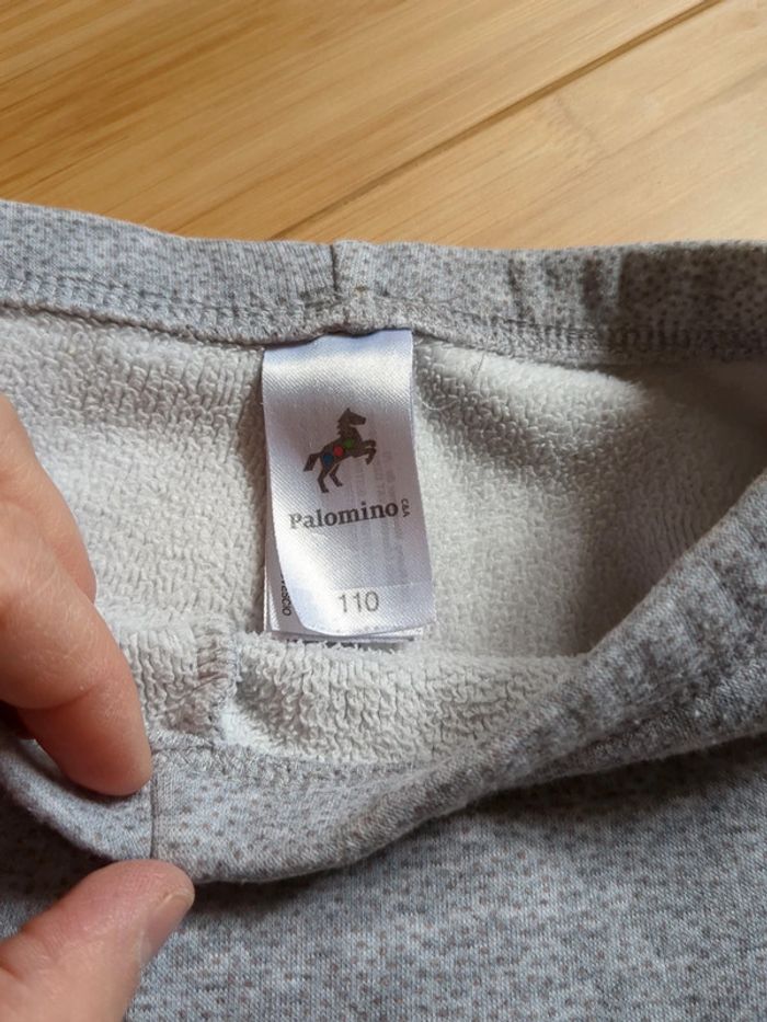 Lot vêtements taille 110 - photo numéro 7