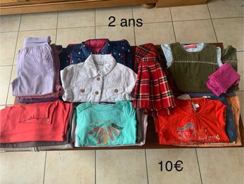 Lot vêtements fille 2 ans