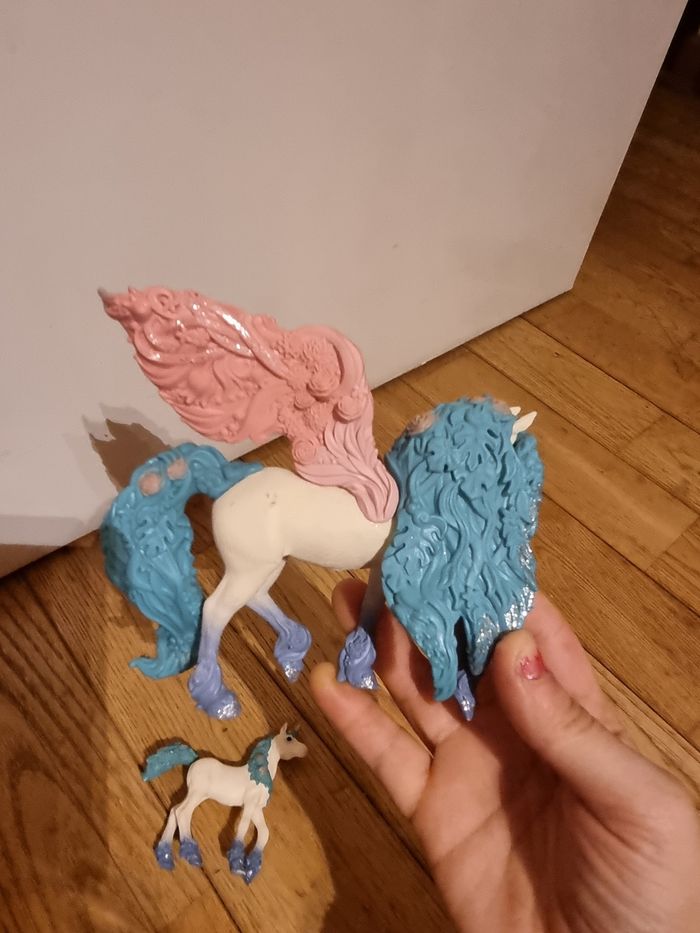 Licorne aux fleurs et son poulain - photo numéro 3