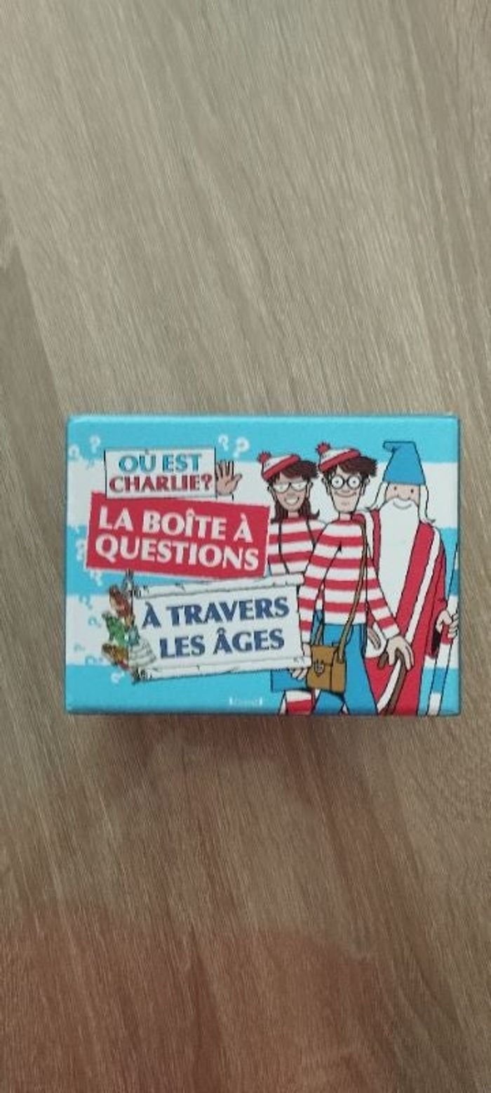 La boîte à questions à travers les âges de où est Charlie ?
