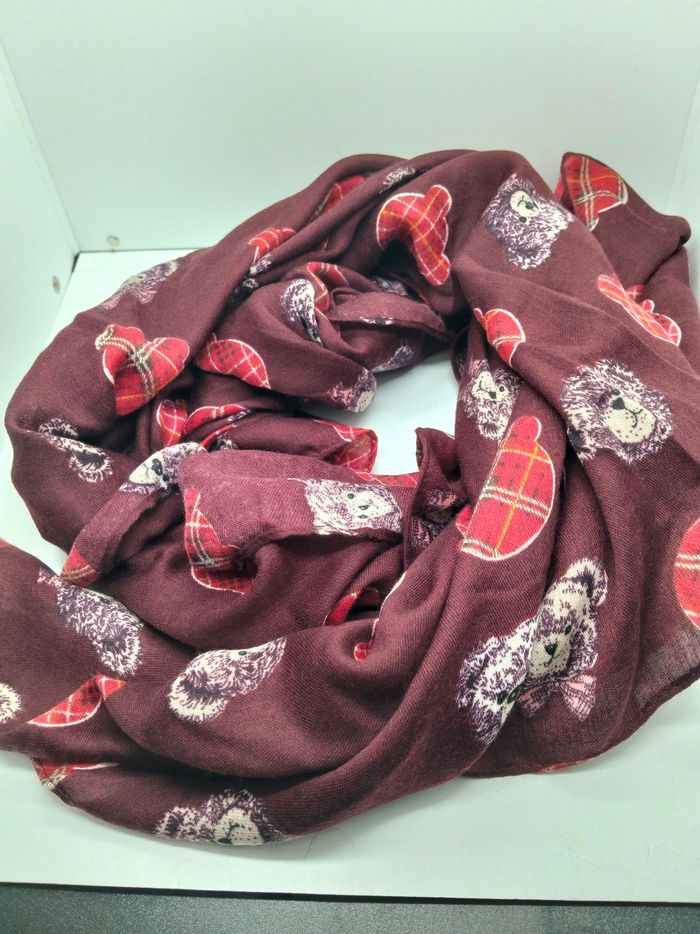 Écharpe bordeaux ourson
