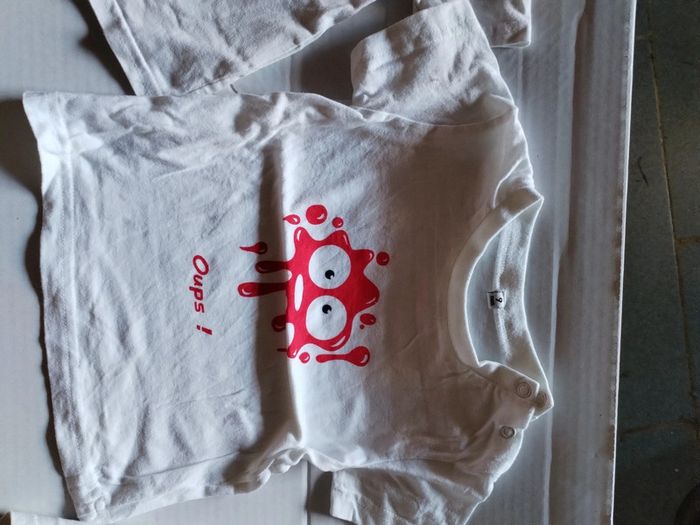 Lot tee shirts - photo numéro 3