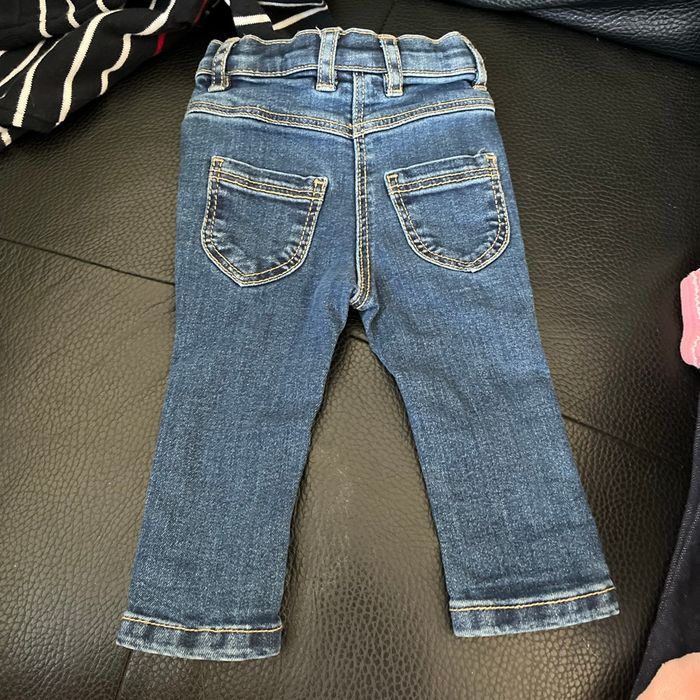 Pull et jeans - photo numéro 3
