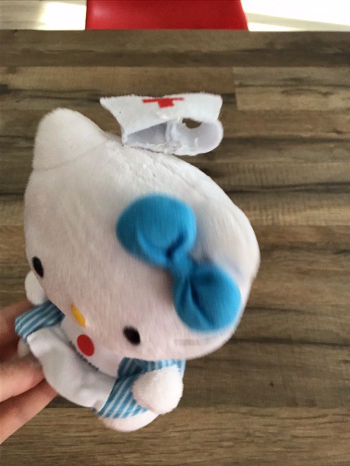 Peluche hello kitty - photo numéro 2