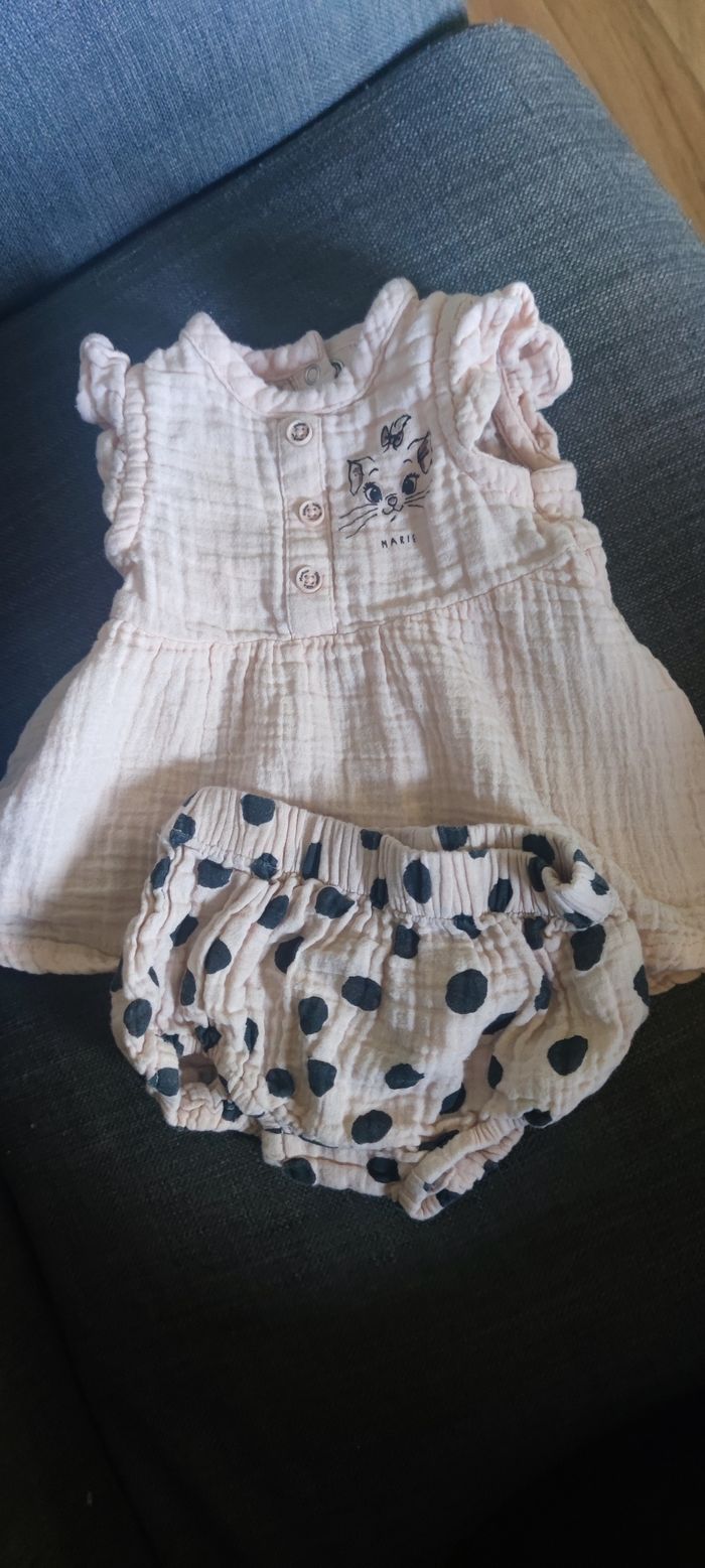 Lot bébé fille 1-3 mois - photo numéro 3