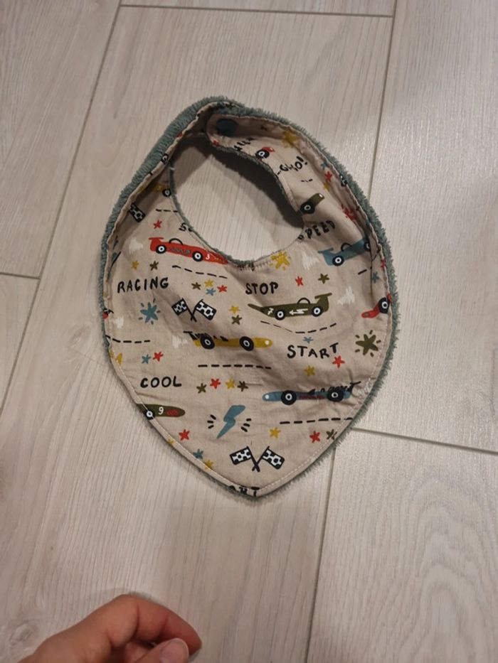 Lot 4 bavoirs bandana bebe - photo numéro 2