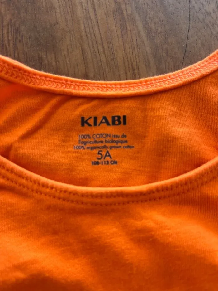 T shirt - 5 ans - Kiabi - photo numéro 2