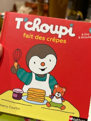 Livre Tchoupi fait des Crêpes