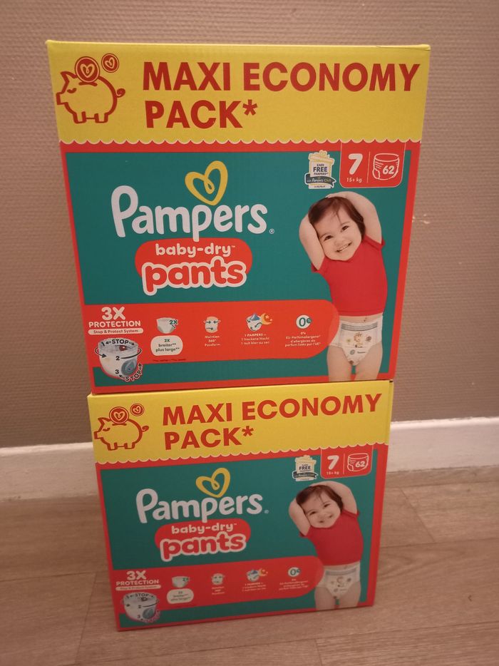 Pampers baby dry Pants taille 7(124 couches)