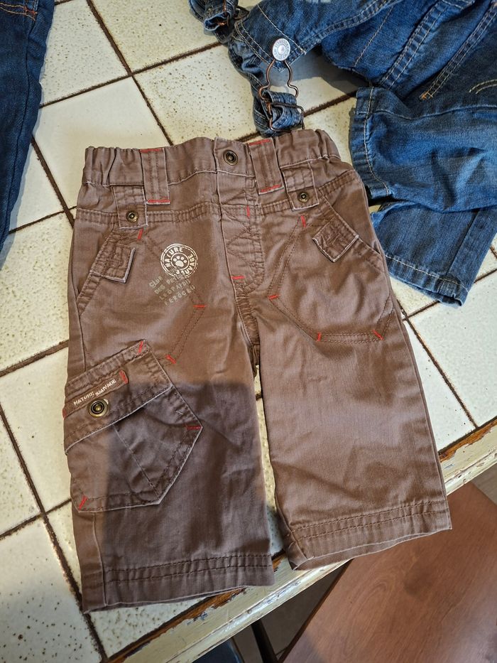 Lot salopette et pantalons 6mois - photo numéro 5