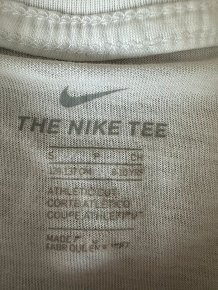T-shirt MC Nike 8/10 ans - photo numéro 2