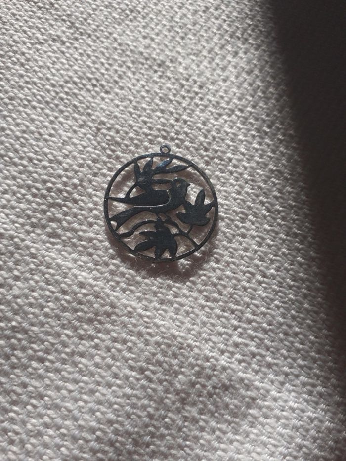 Magnifique pendentif rond très fin - photo numéro 6