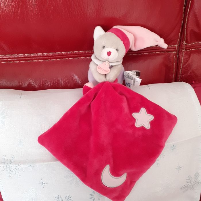 Baby Nat:Doudou-Peluche Ourson avec mouchoir - photo numéro 2