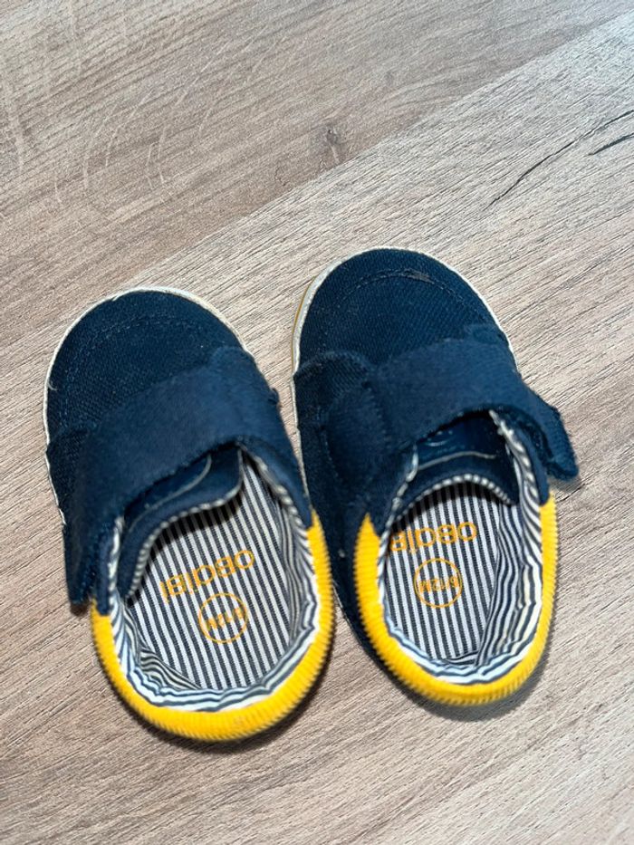 Chaussures bébé 6/12 mois - photo numéro 2