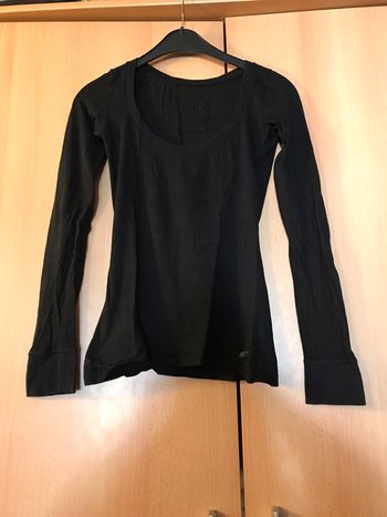 Pull noir