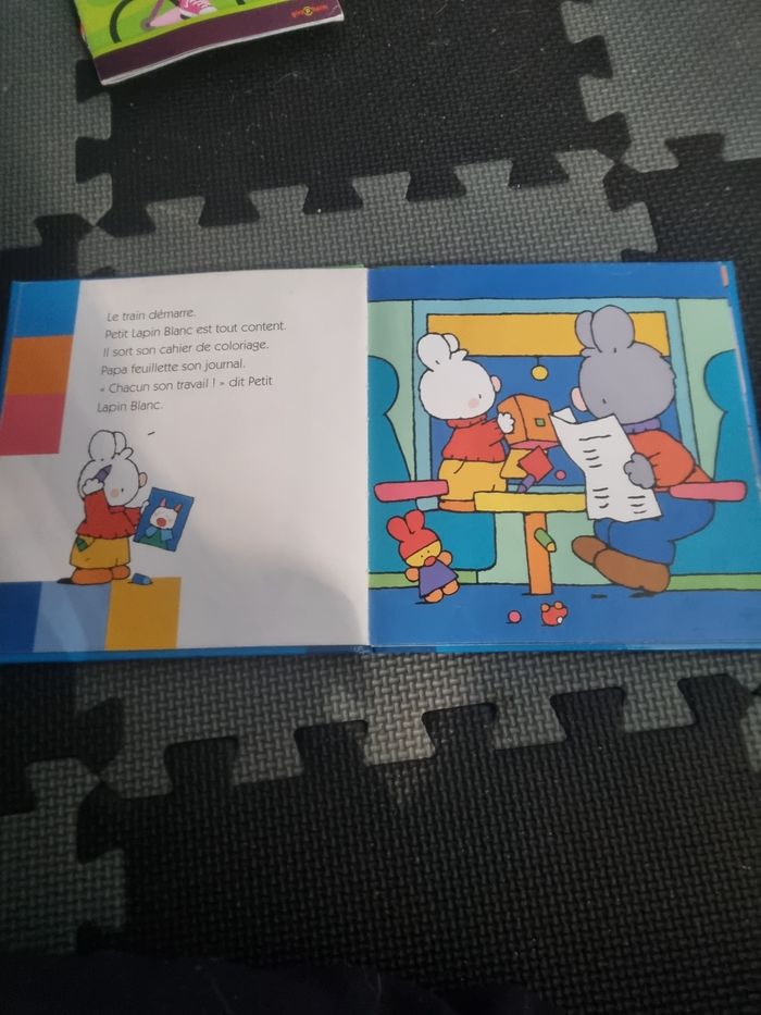 Livre enfant Petit Lapin Blanc :prend le train - photo numéro 4