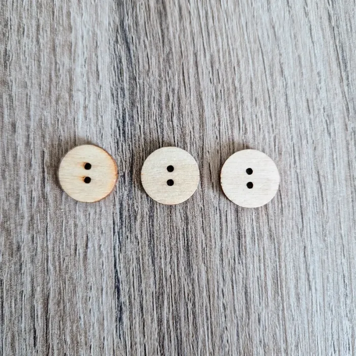 Lot de 3 boutons en bois vintage - photo numéro 2