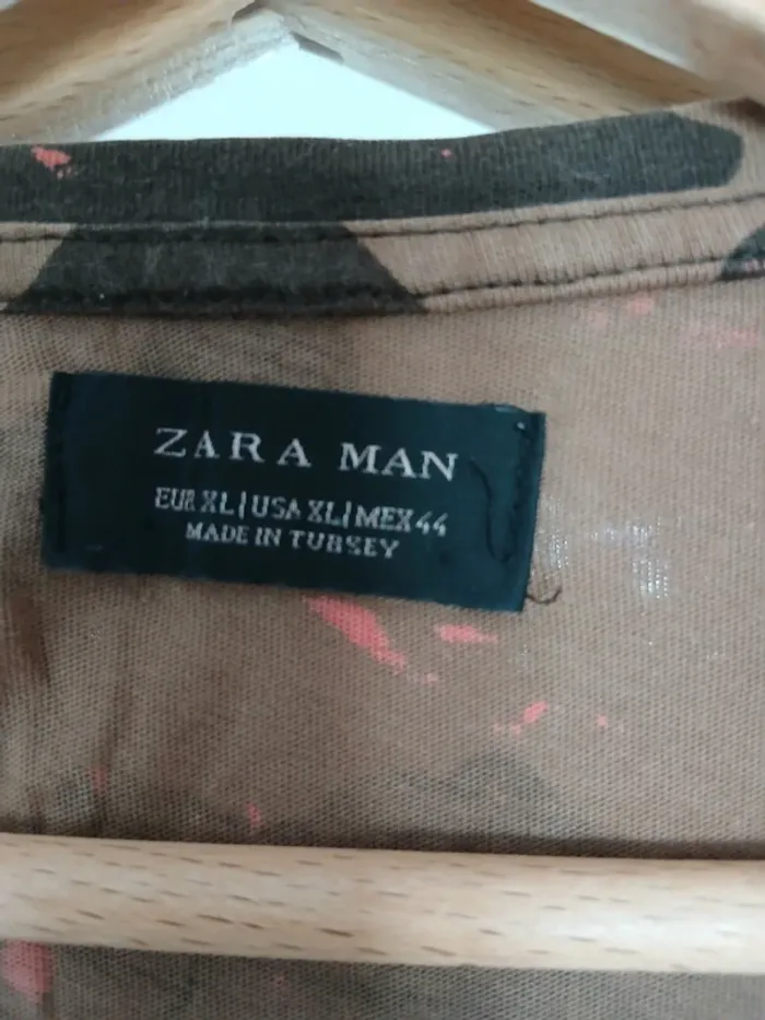 Tee-shirt ZARA . xl.44. - photo numéro 4