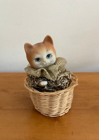  Chaton  en porcelaine (musicale)