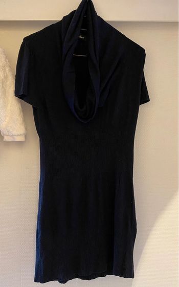 Robe pull à manches courtes 🖤 Taille M