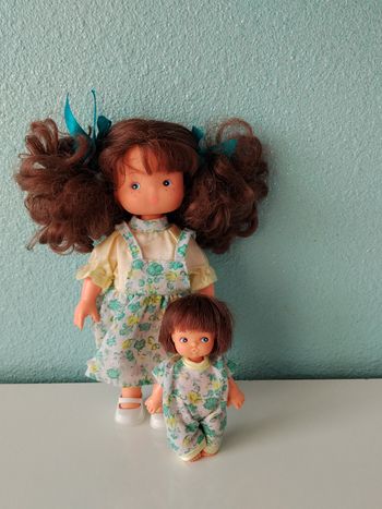 Poupée et bébé famille Gladys 