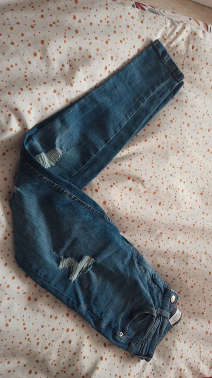 Jean troué taille 34 marque Primark - photo numéro 3