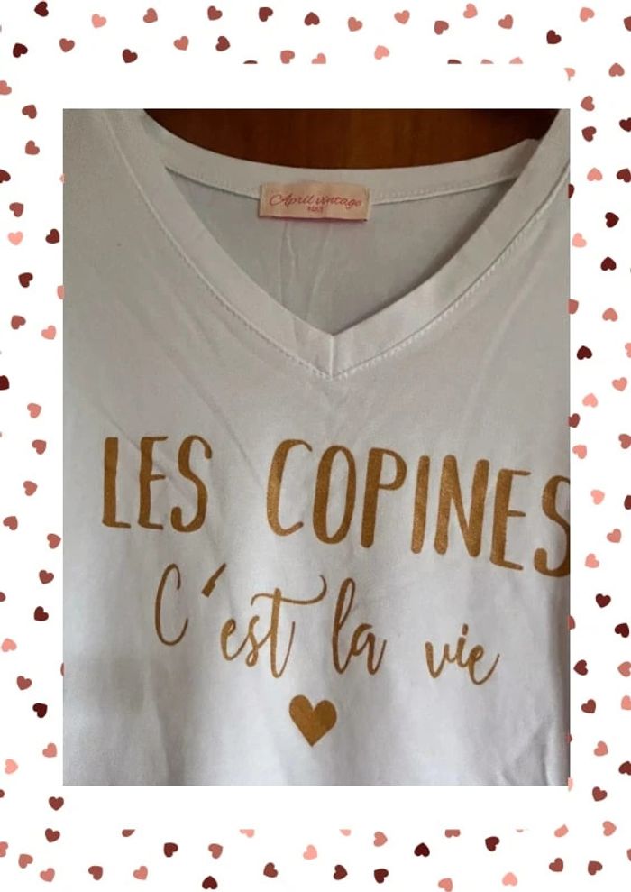 T-shirt blanc col v April Vintage - photo numéro 2