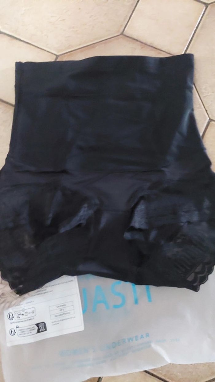Culotte Gainante - photo numéro 2