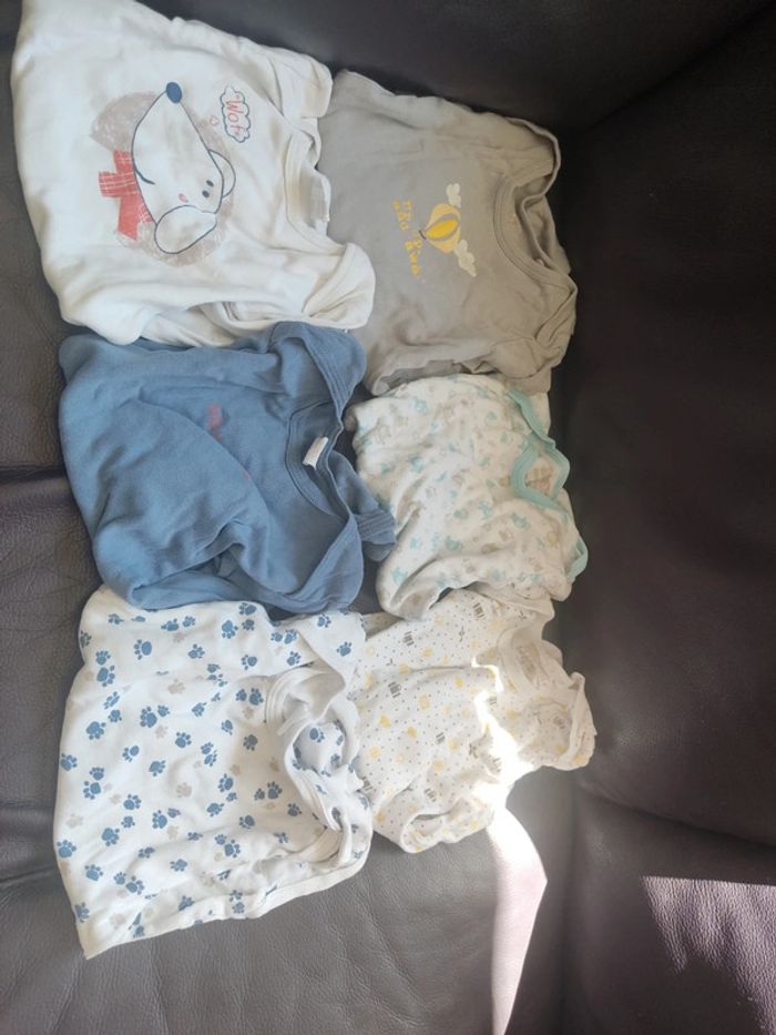 Lot body garçon 3 ans - photo numéro 2