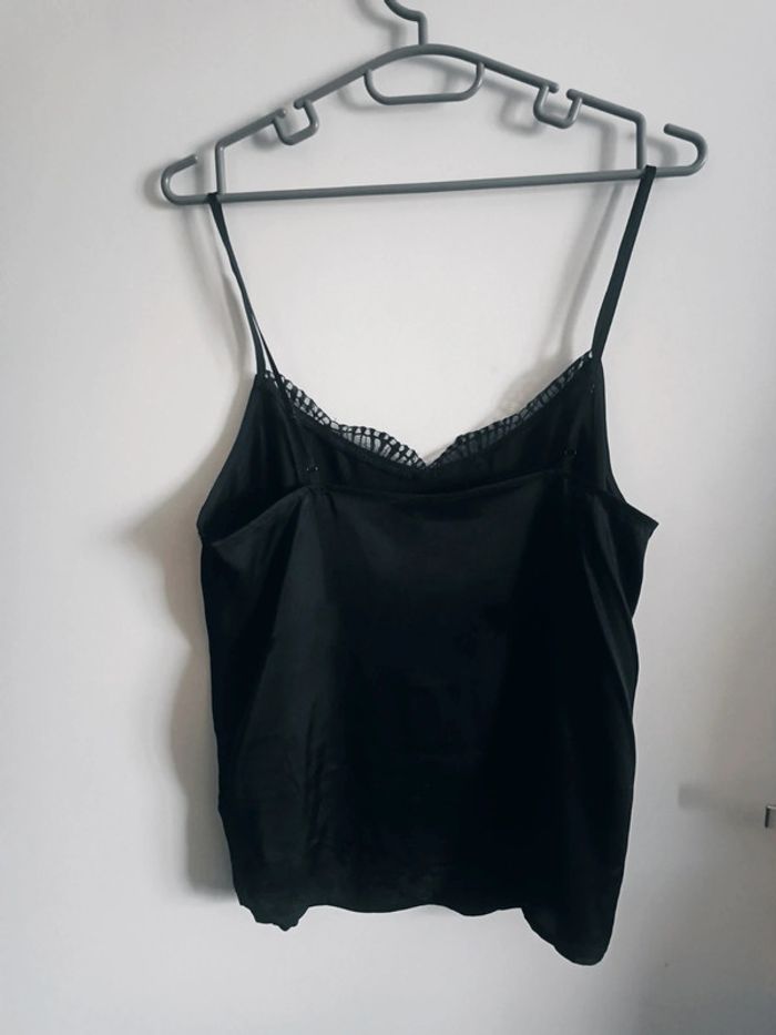 Débardeur noir dentelle Kiabi Taille M (38-40) Neuf avec étiquette - photo numéro 3