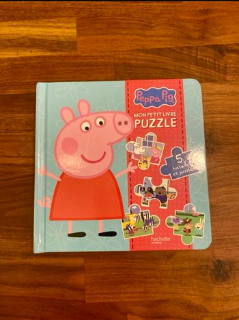Livre puzzle Peppa Pig parfait etat
