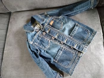 Veste garçon 4 ans 10€