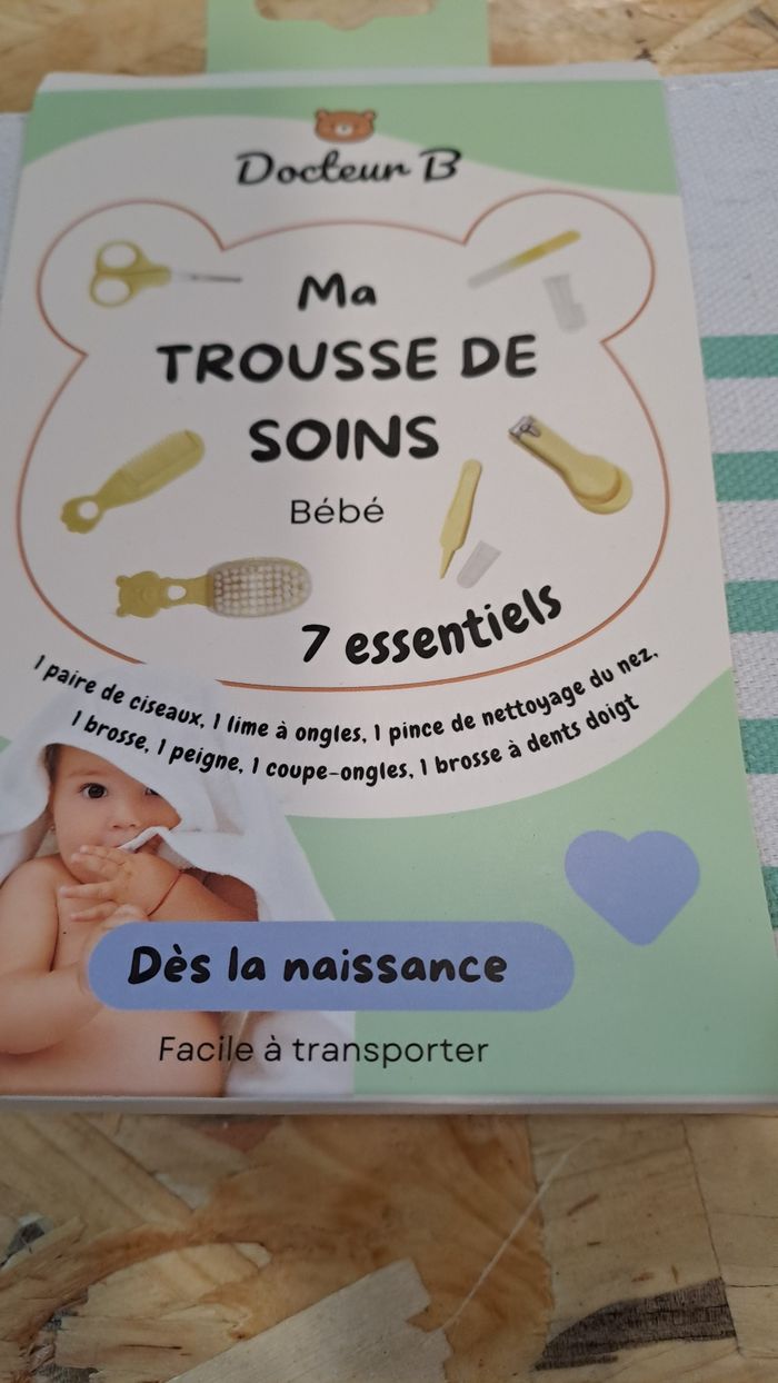 Trousse de soins - photo numéro 2