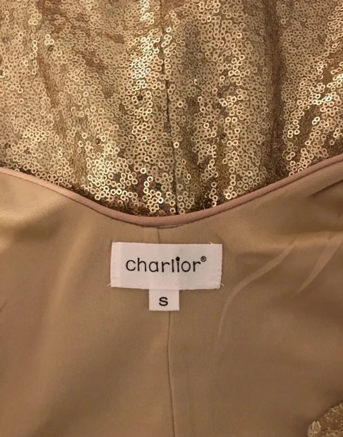 Robe Charlior XS neuve - photo numéro 3