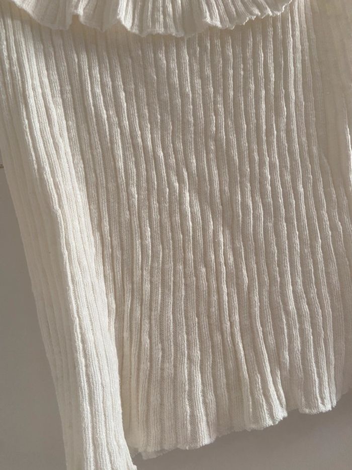 Top en maille blanc crème mango à volants - photo numéro 2