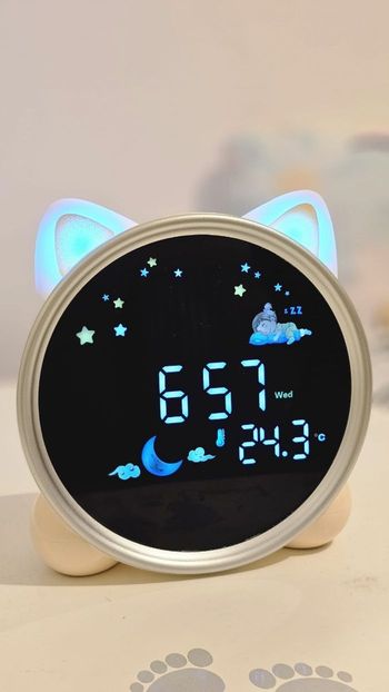 «Réveil Chat Lumineux aux Étoiles – Veilleuse Magique pour Enfants»