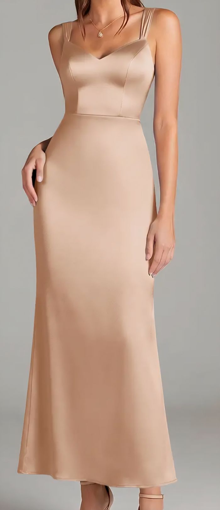 Azazie Robe fourreau en satin beige, rose, champagne, gold - photo numéro 2