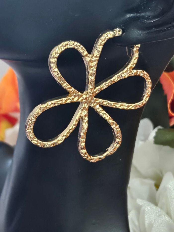 Grosse boucles d'oreilles fleurs - photo numéro 3