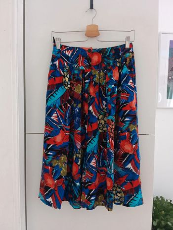 Jupe vintage boutonnée multicolore longueur midi