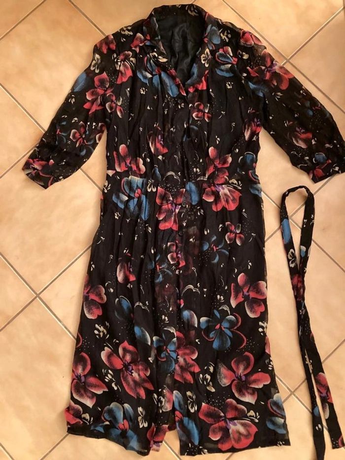 Robe taille 42 - photo numéro 2