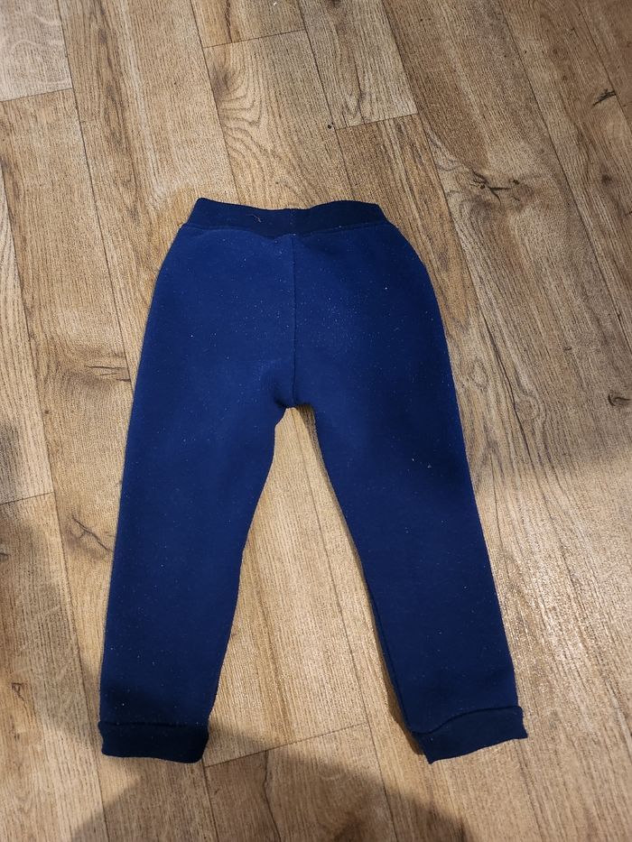 Pantalon 4 ans avec écriture "love" sur la jambe droite - photo numéro 2
