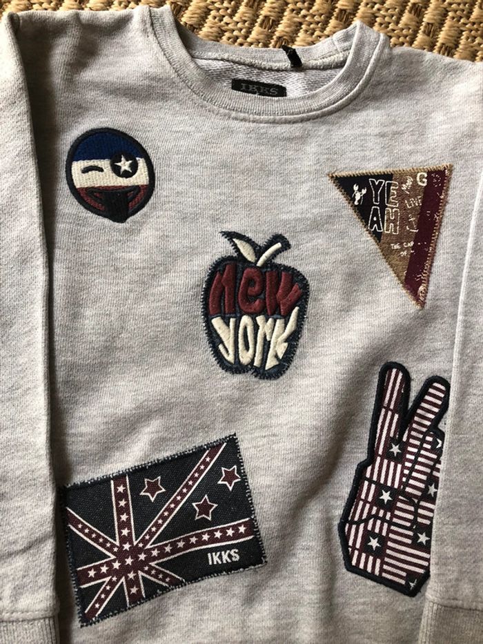 Sweat - taille 5 ans - photo numéro 2