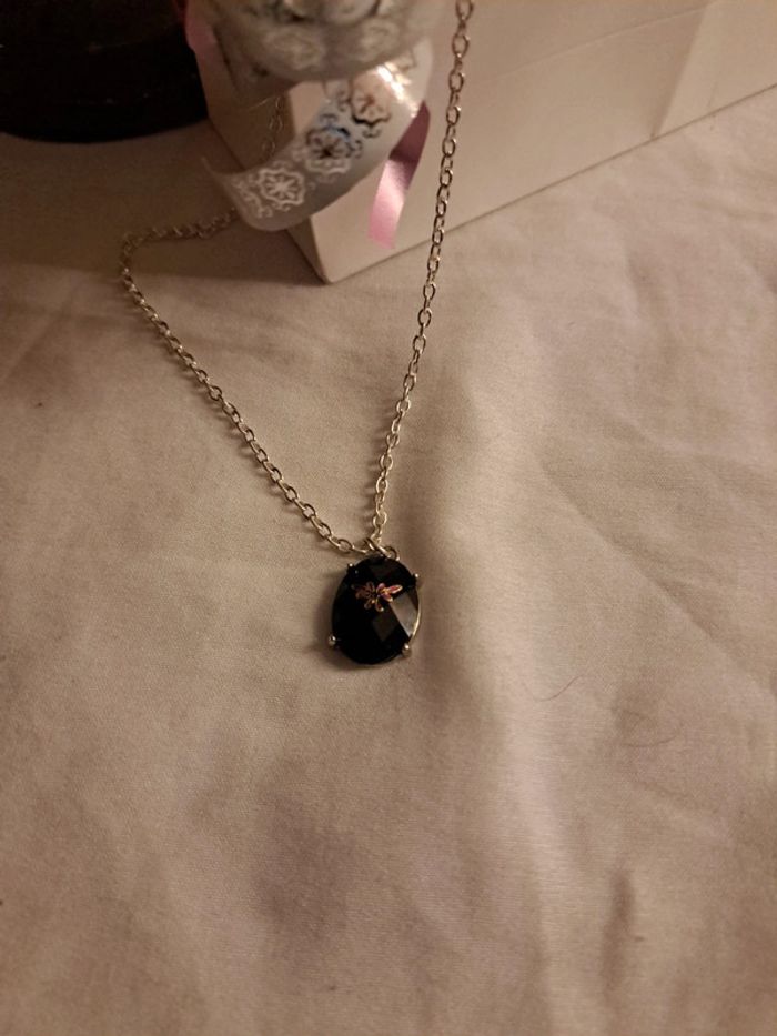 Collier acier inoxydable avec pendentif noir florale - photo numéro 3