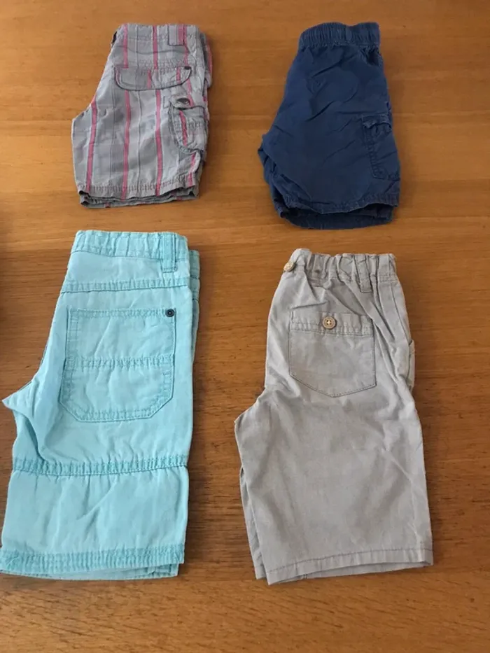 Lot 4 shorts 3 ans
