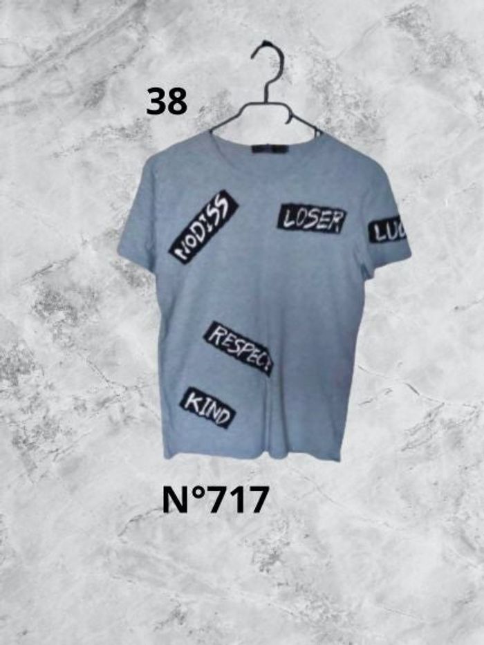 N°717 T-shirt gris T38. John H.
