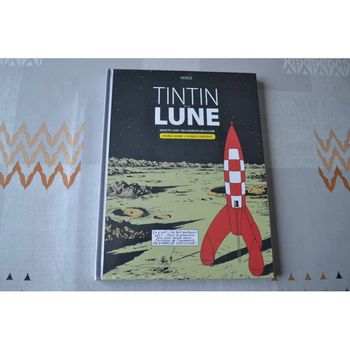 Tintin et le lune neuf encore emballé