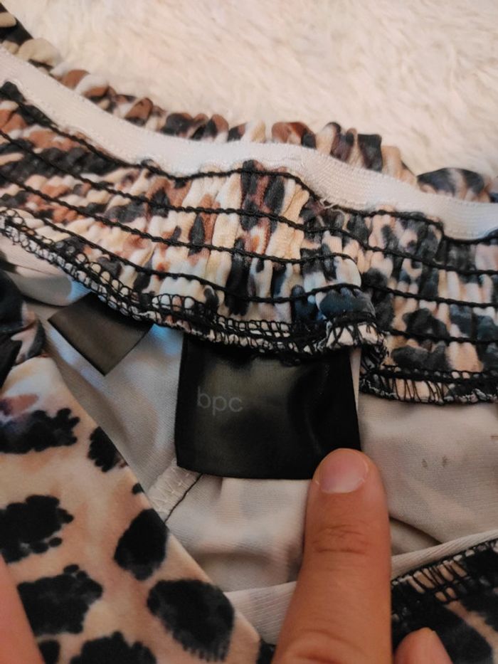Pantalon fluide et léger pour l'été/ printemps- Bonprix / calças - photo numéro 4