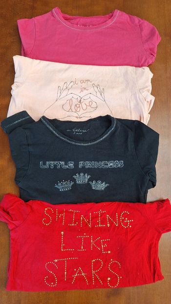4 Tee-shirt manches longues 5 ans